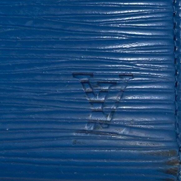 Louis Vuitton Toledo Blue Epi Leather Kisslock Wallet - Preowned - Picture 10 of 11